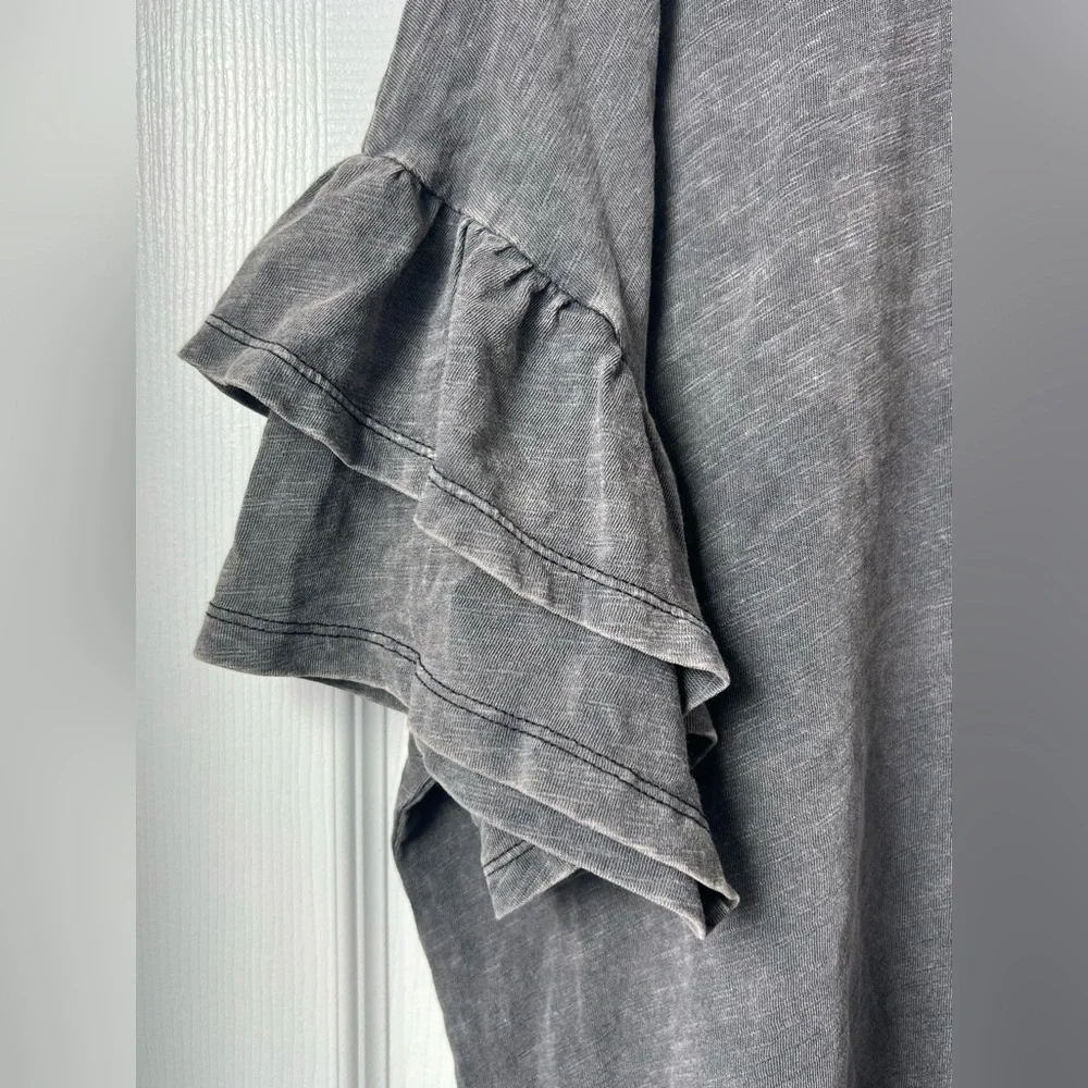 Universal Thread Ruffle Top - Picture 3 of 3